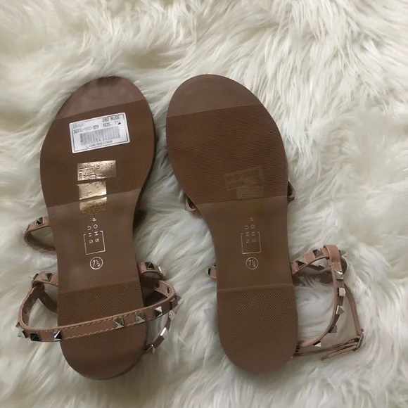 ShuShop Studded Flat Tan Summer Strappy  Sandals Sz 7.5 NWT - Picture 6 of 6